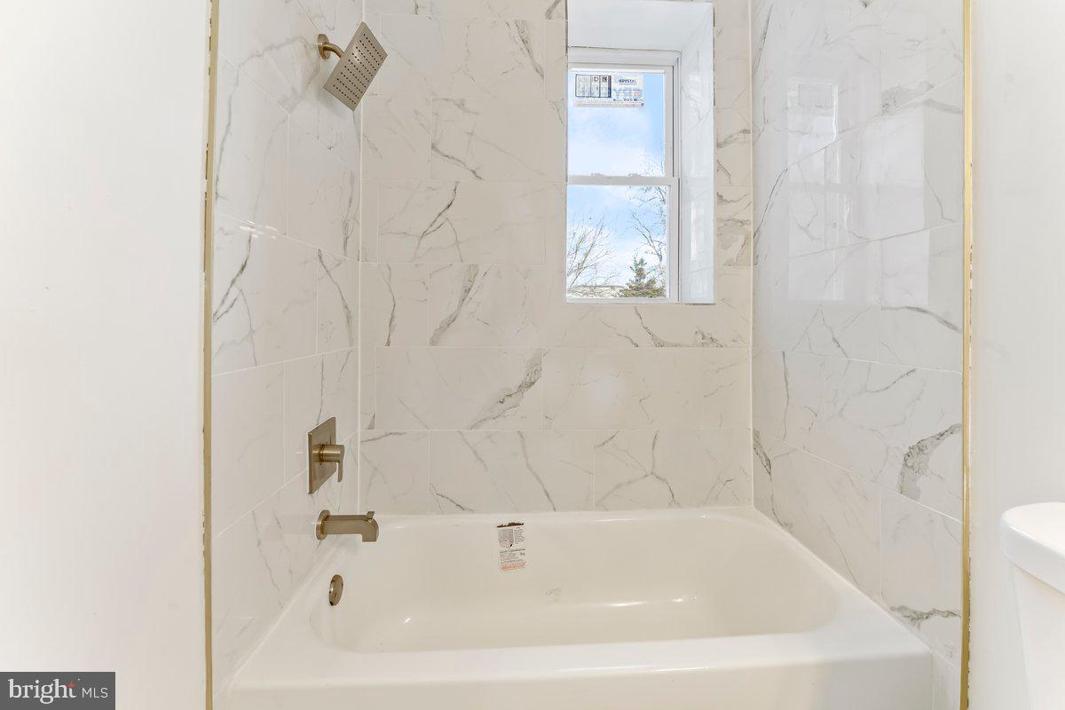 909 Coleman St Property Photo 19