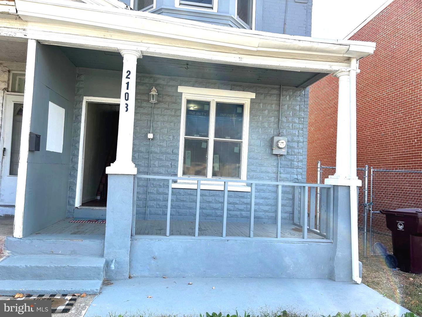 2108 N Claymont St Property Photo