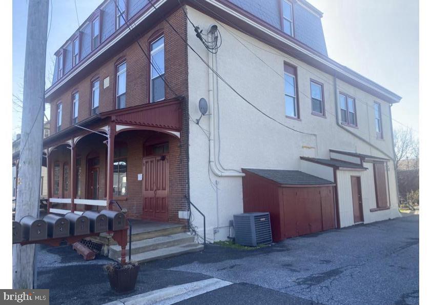 1216 Old Lancaster Pike Property Photo 4