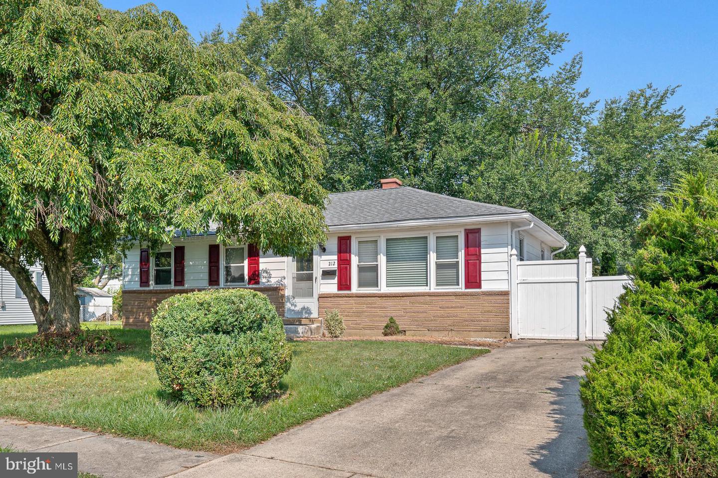 212 N Brownleaf Rd Property Photo