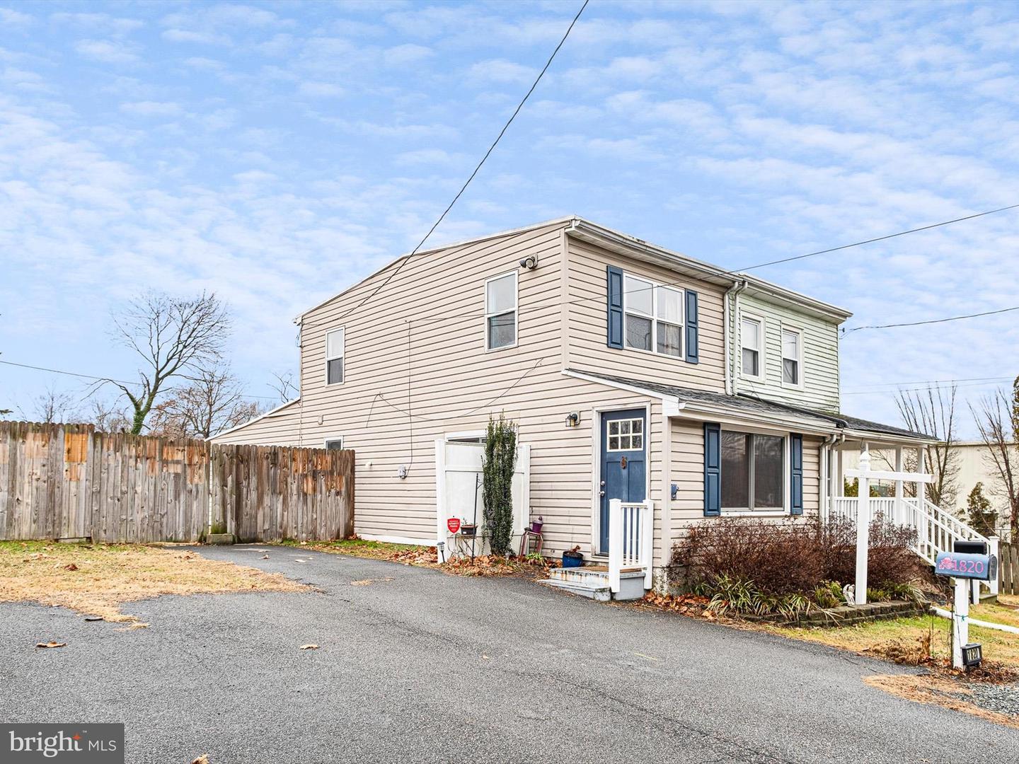 1820 Newport Rd Property Photo