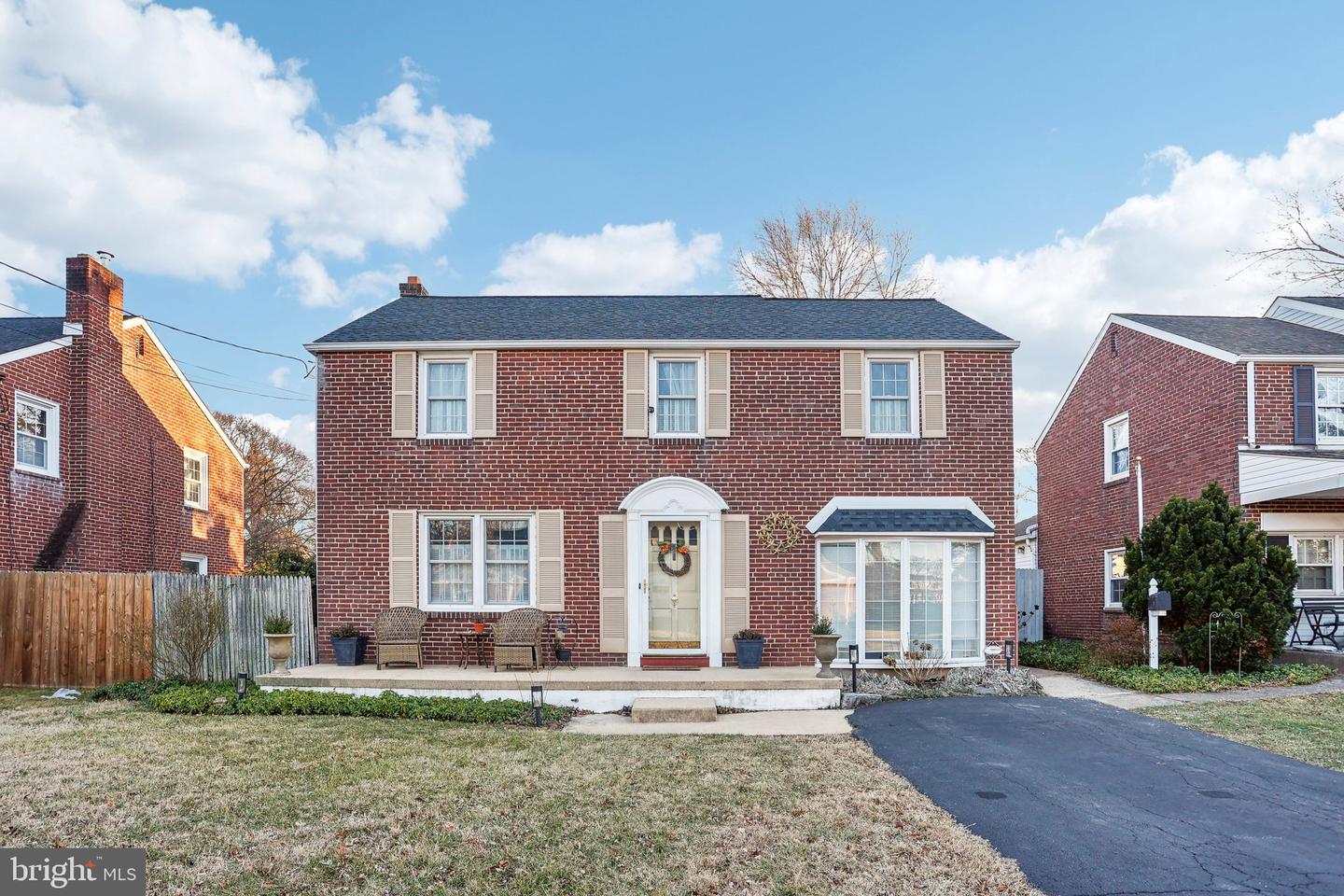 Conrad Schools Of Science Real Estate Listings Main Image