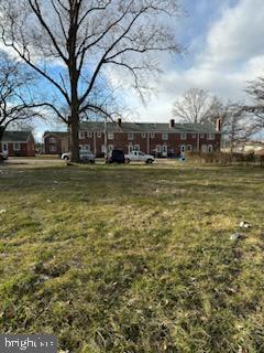 513 S Buttonwood St Property Photo 4