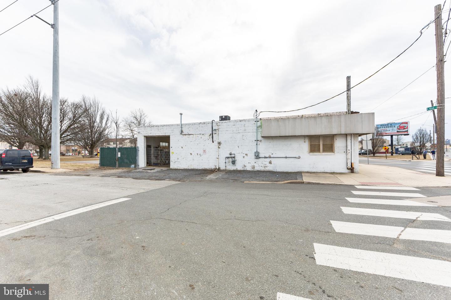 1508 & 1512 N Heald St Property Photo 3