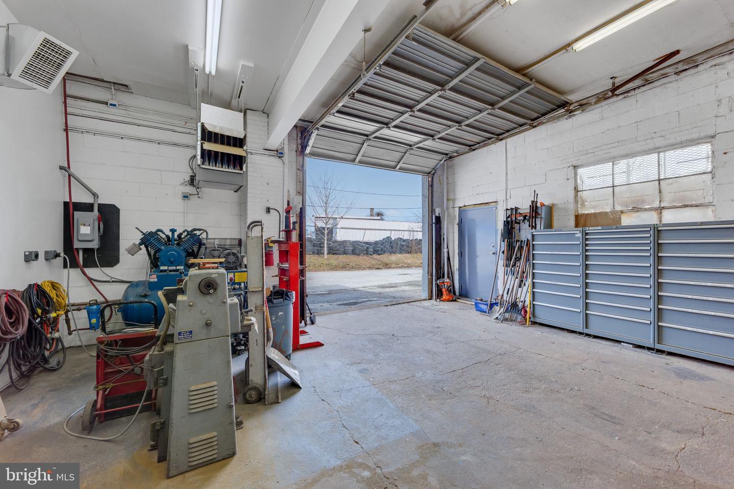 1508 & 1512 N Heald St Property Photo 26