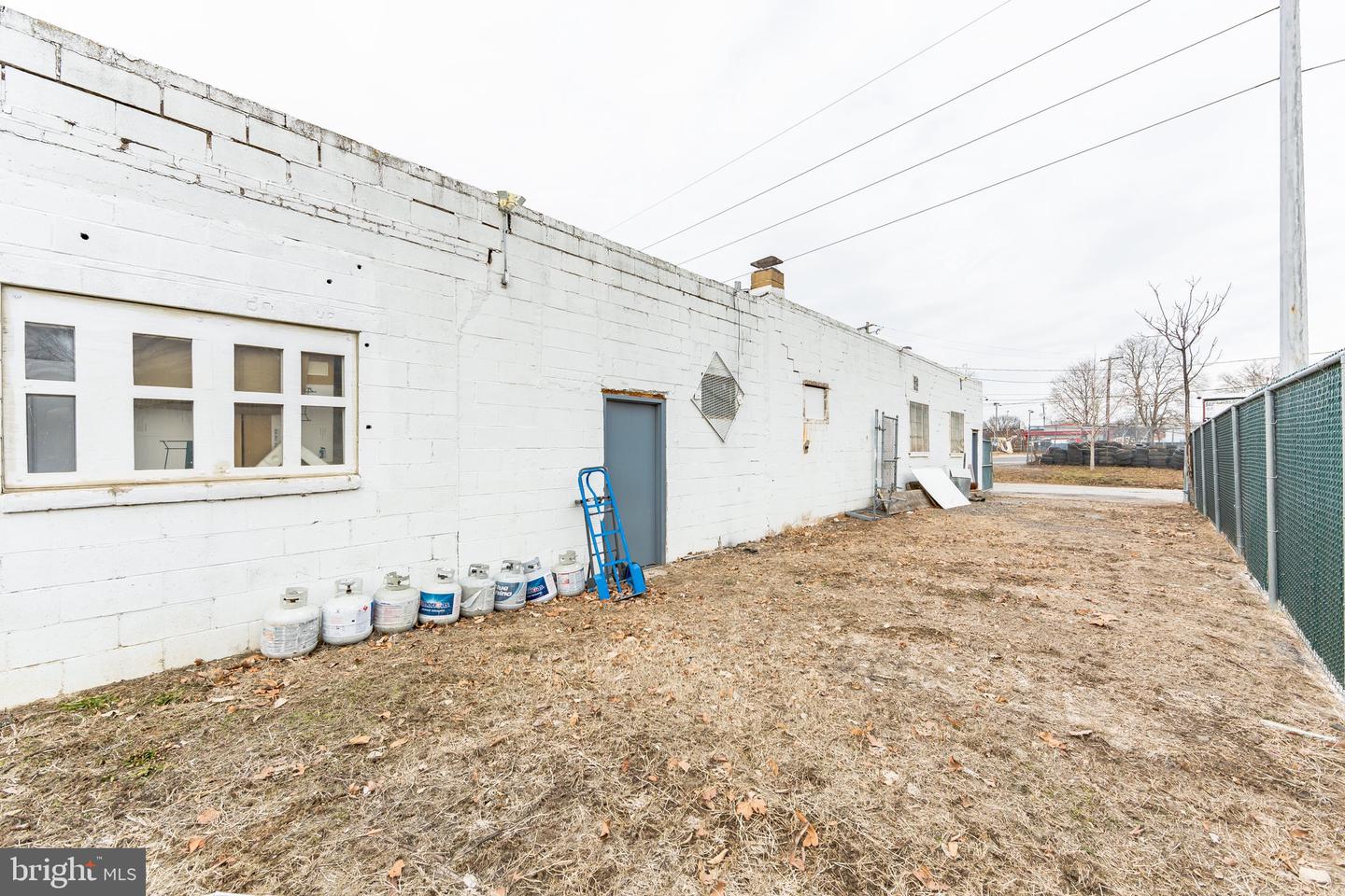 1508 & 1512 N Heald St Property Photo 32