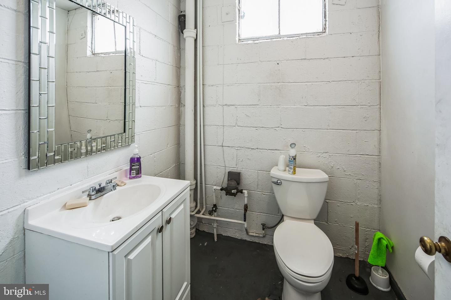 1508 & 1512 N Heald St Property Photo 42