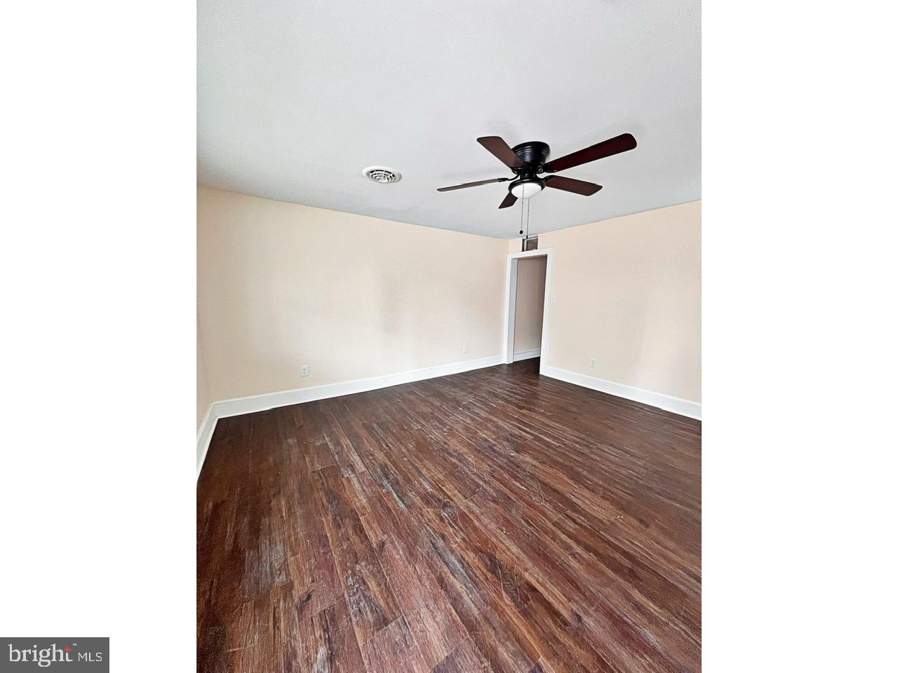 117 Anderson St Property Photo 3