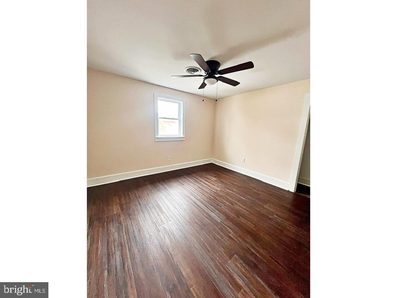 117 Anderson St Property Photo 4
