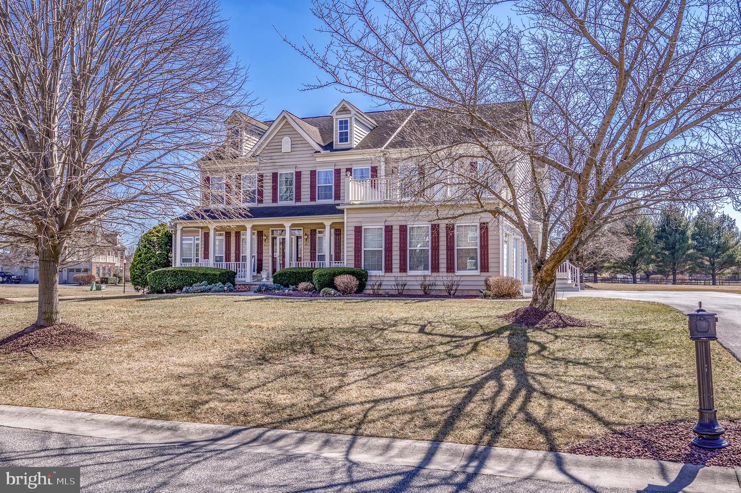 802 Chesapeake Ct Property Photo