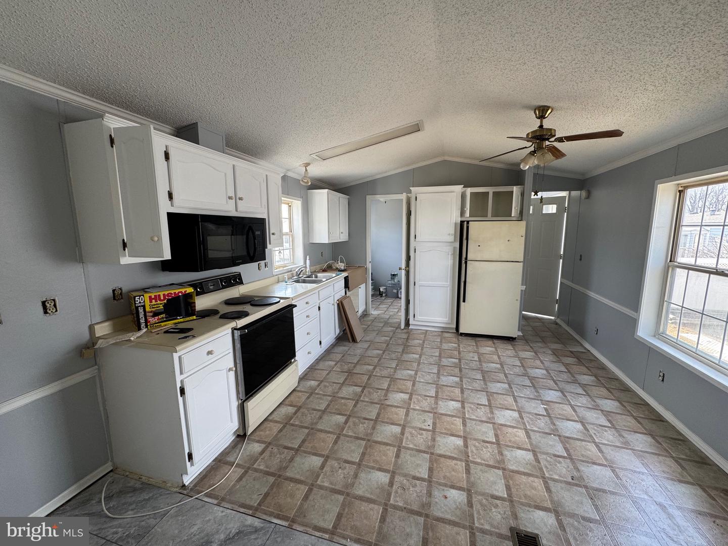 1104 12th Ave #815 Property Photo 6