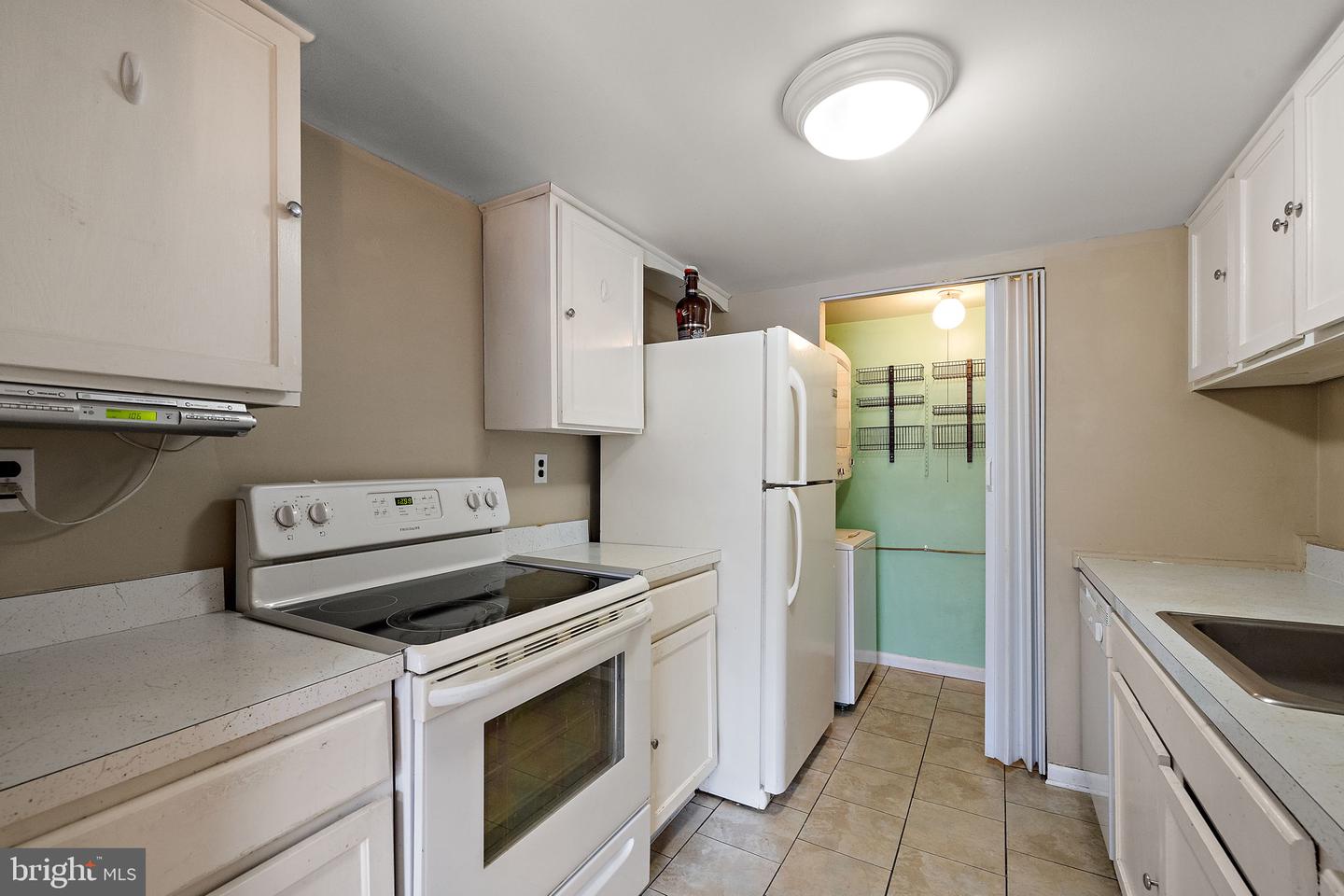 4950 W Brigantine Ct #4950 Property Photo 8