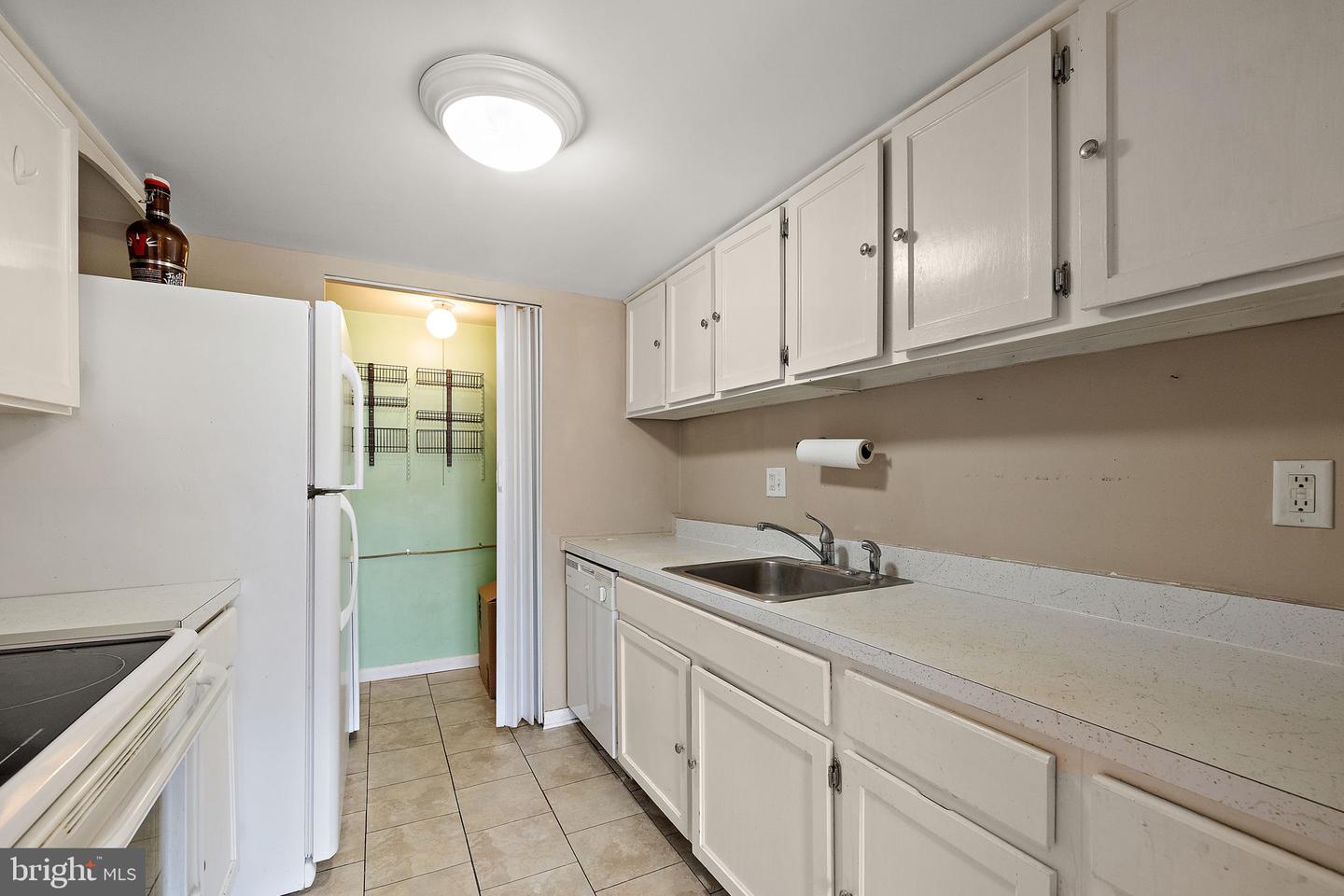 4950 W Brigantine Ct #4950 Property Photo 9