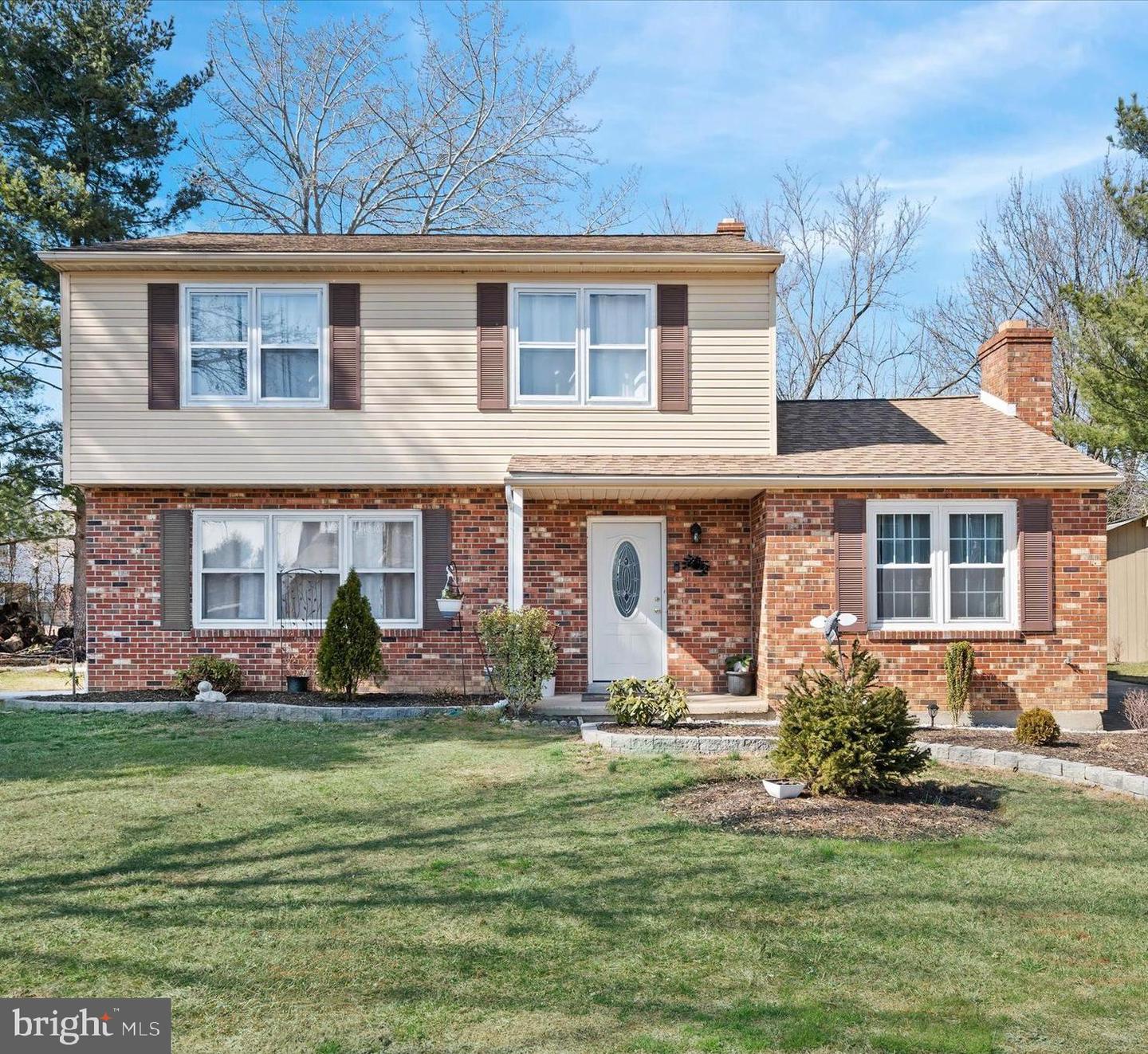 1 Galen Ct Property Photo