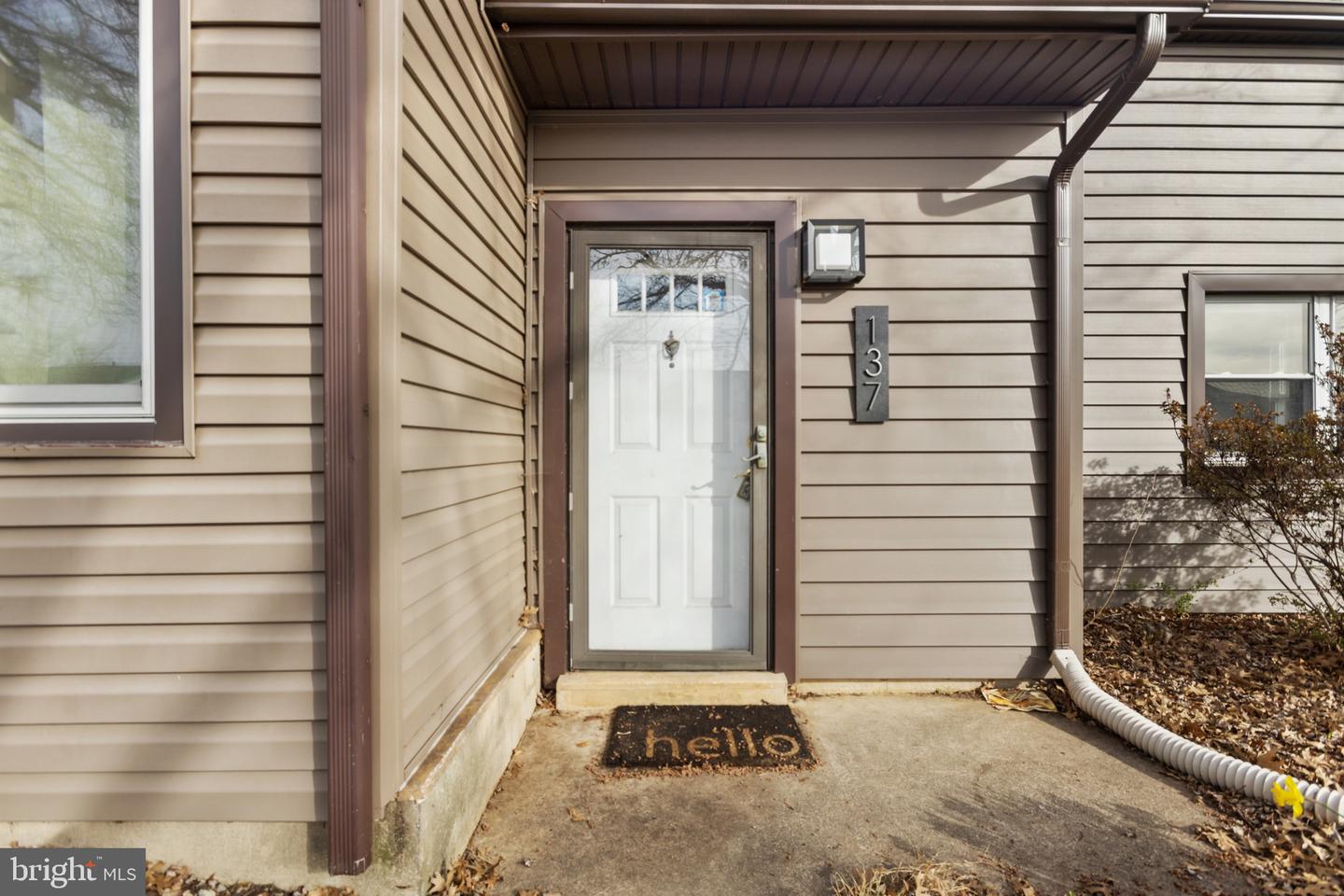 137 E Green Valley Cir Property Photo 2