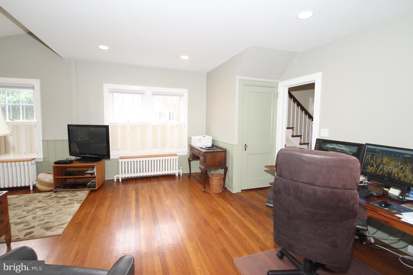 67 Kells Ave Property Photo 8