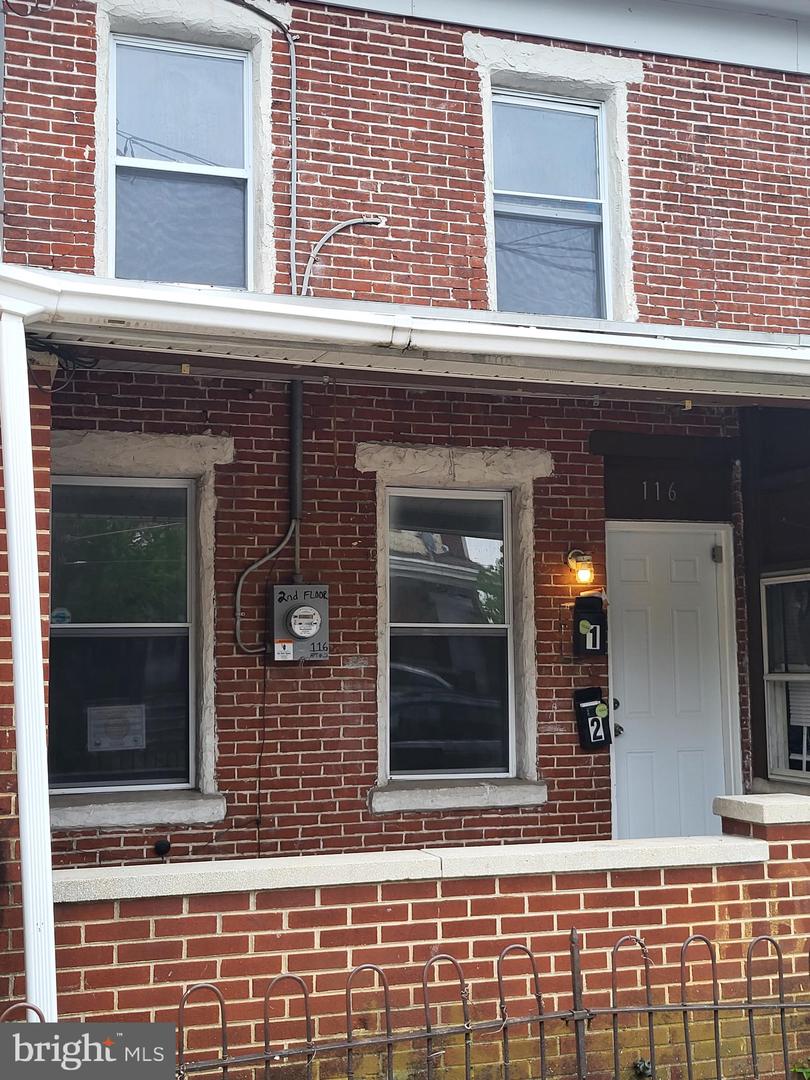 116 N Scott St Property Photo