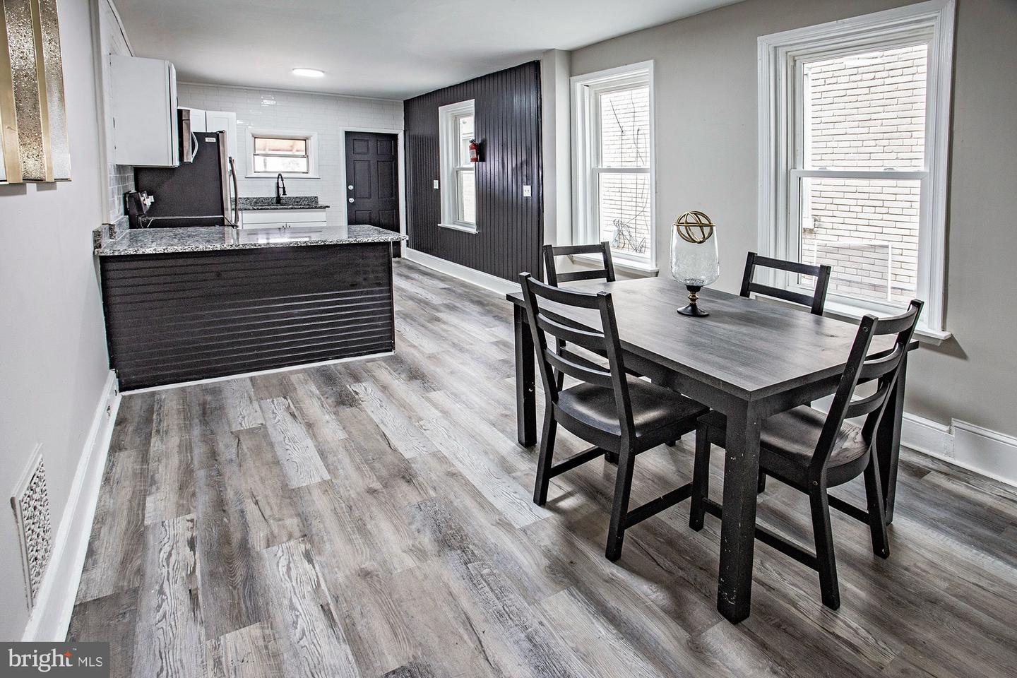 1210 Elm St Property Photo 20