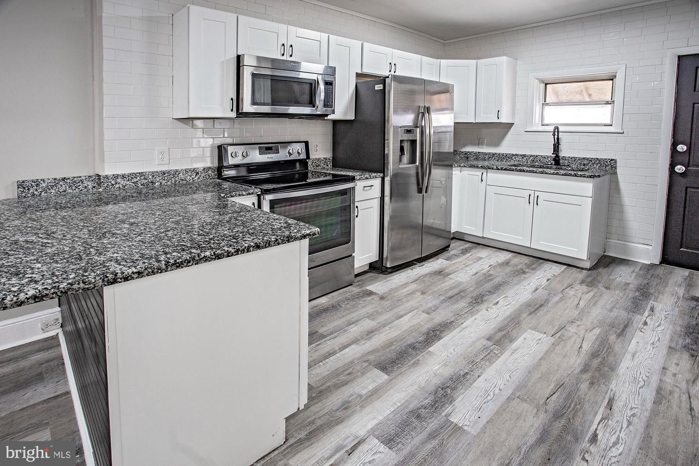 1210 Elm St Property Photo 21