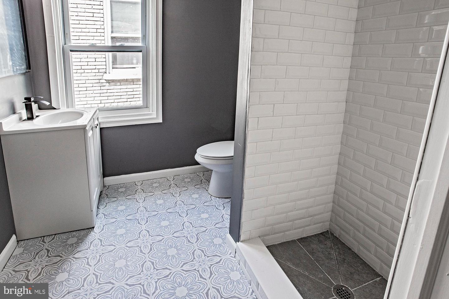 1210 Elm St Property Photo 26