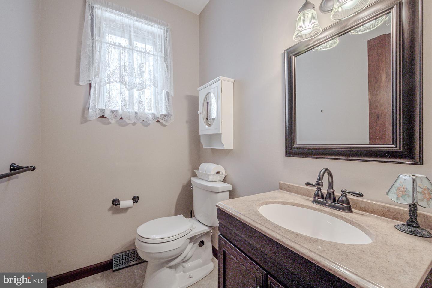 107 Anita Dr Property Photo 18