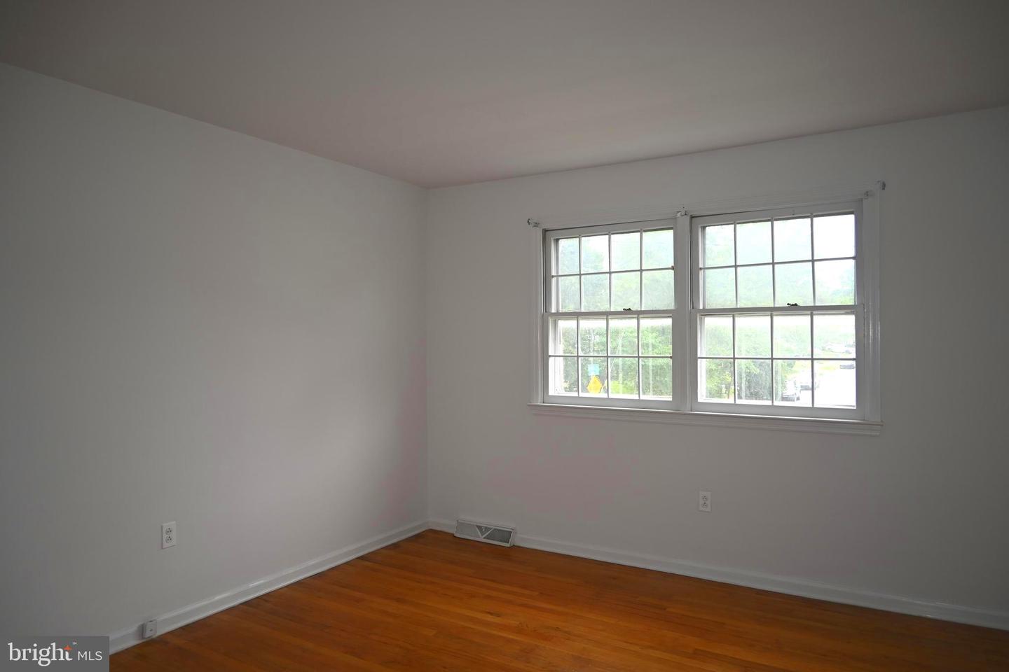 107 Anita Dr Property Photo 36