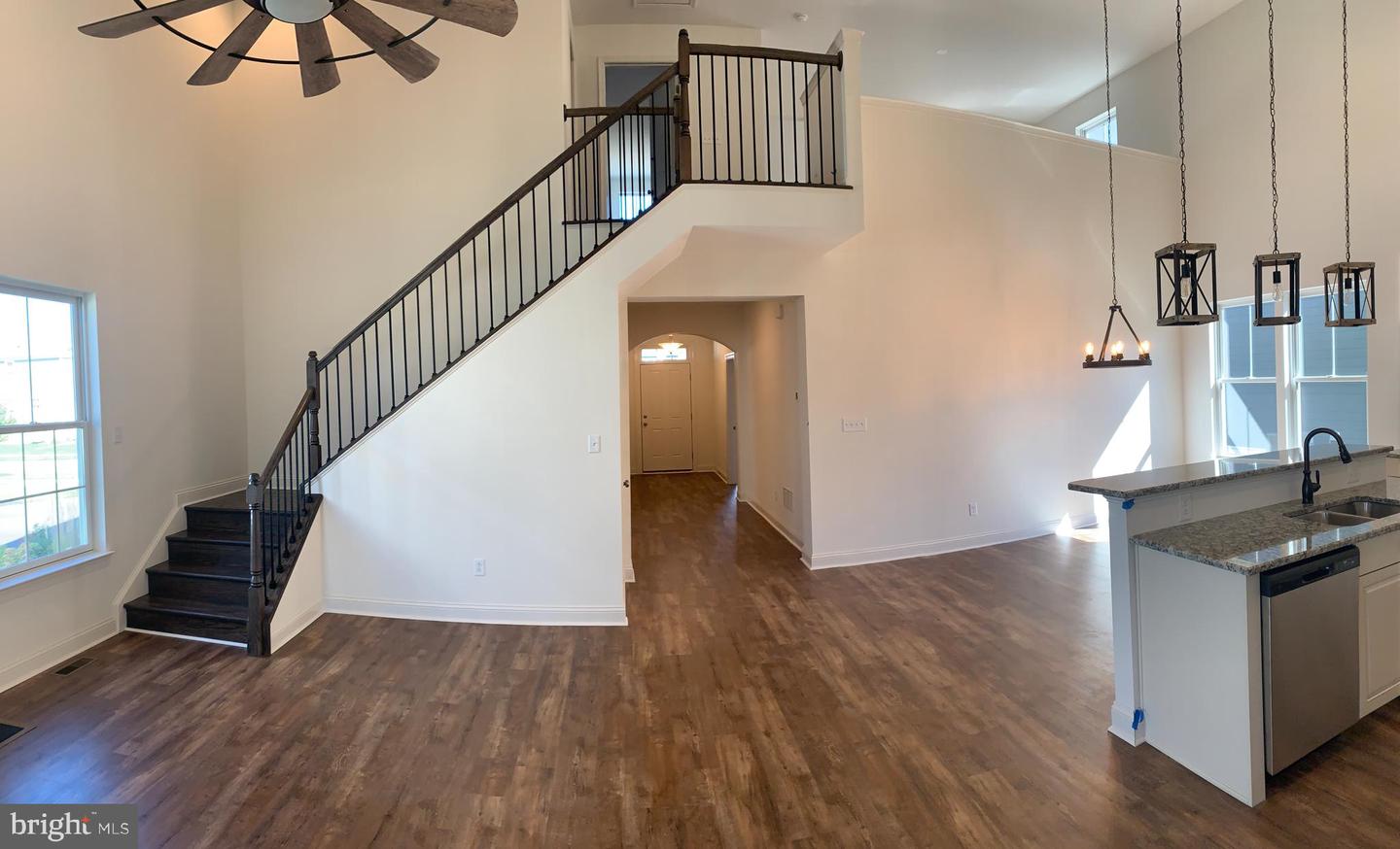 530 Wheelmen St #4 Alton Property Photo 6