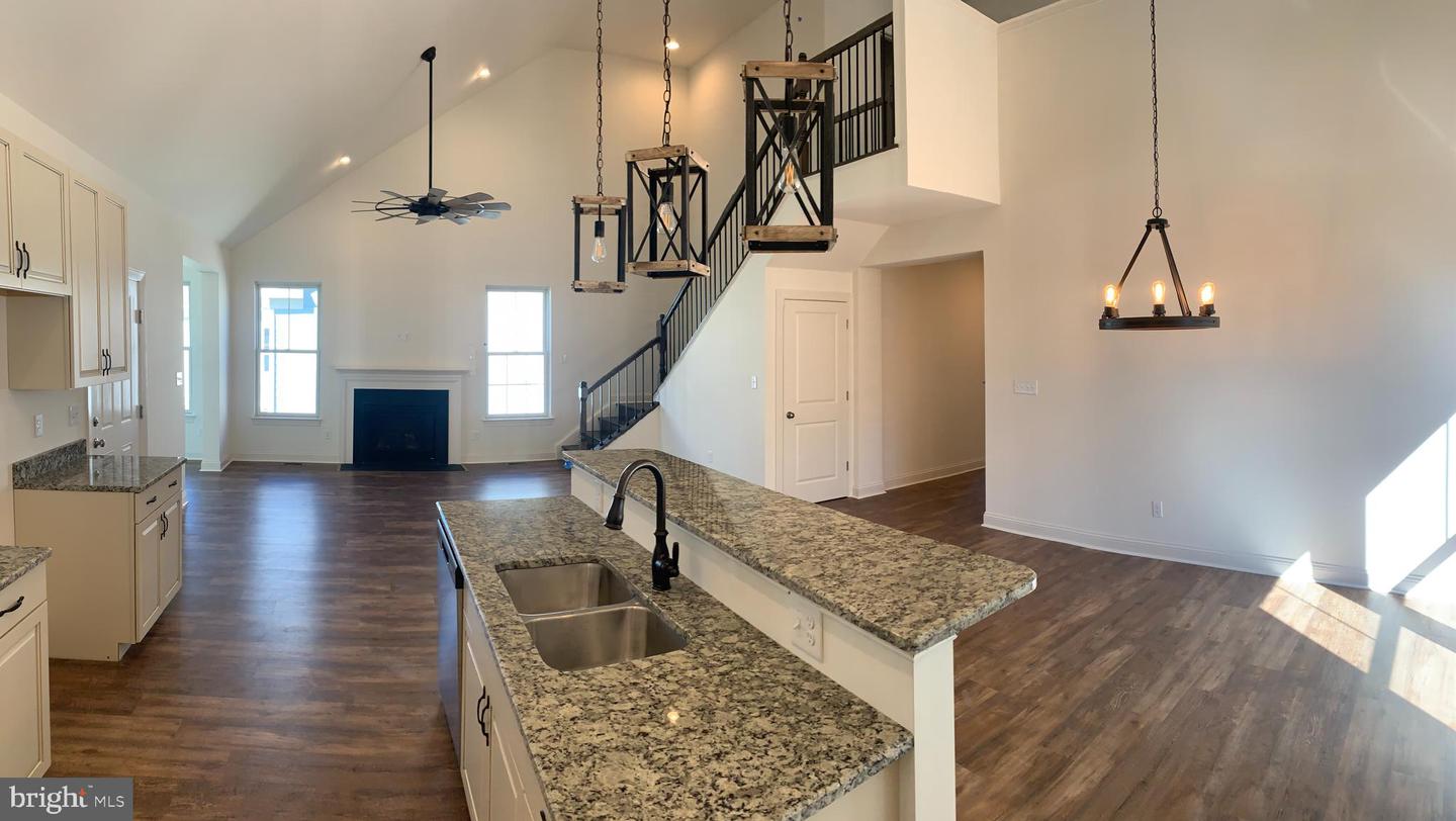 530 Wheelmen St #4 Alton Property Photo 8