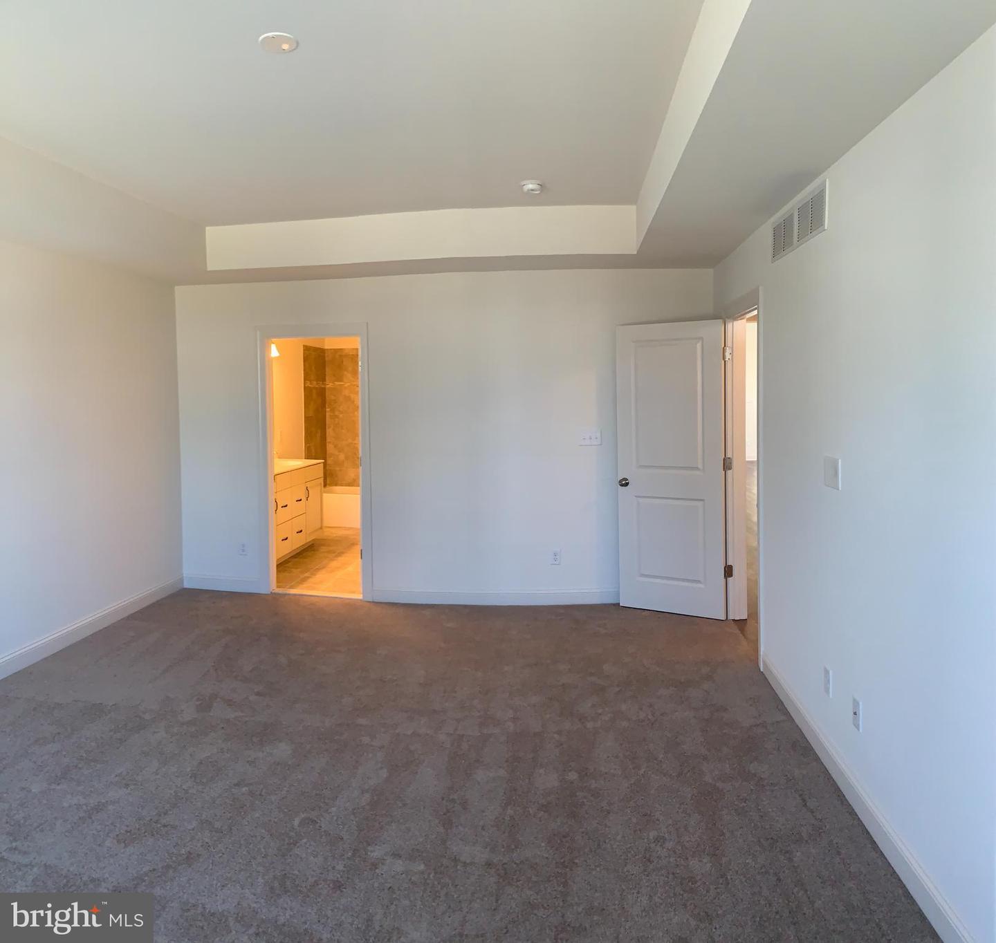530 Wheelmen St #4 Alton Property Photo 10