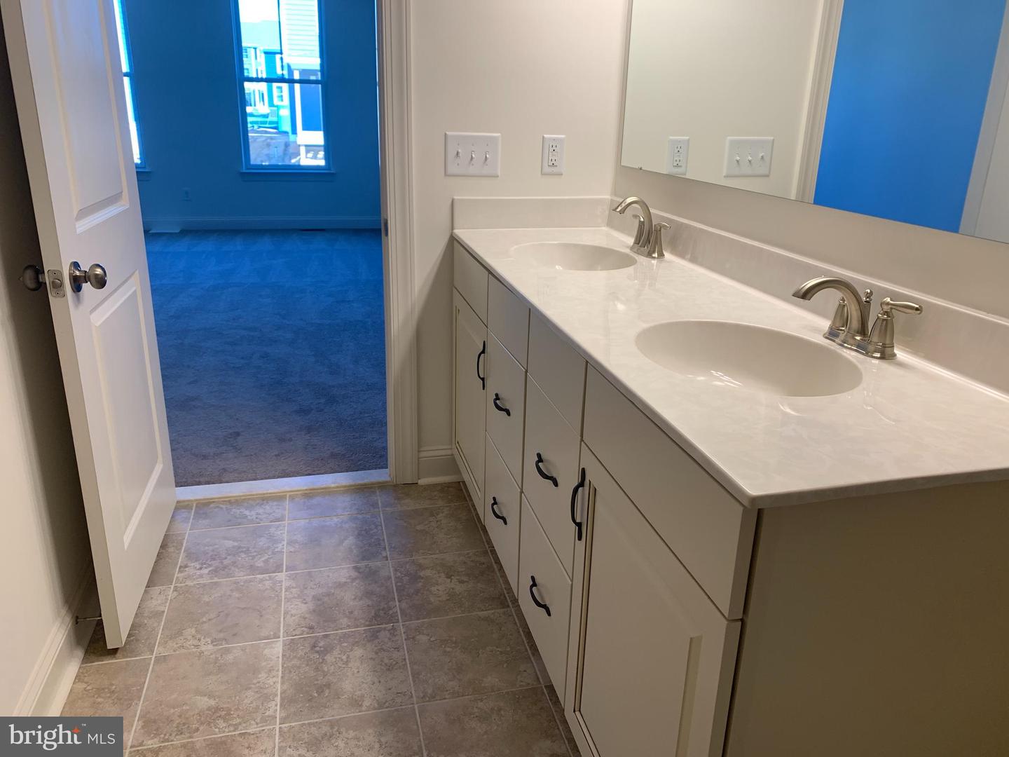 530 Wheelmen St #4 Alton Property Photo 12