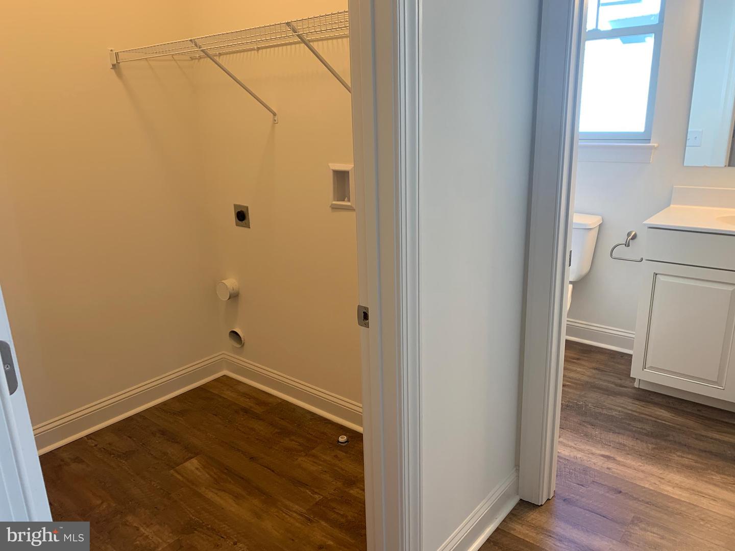 530 Wheelmen St #4 Alton Property Photo 14