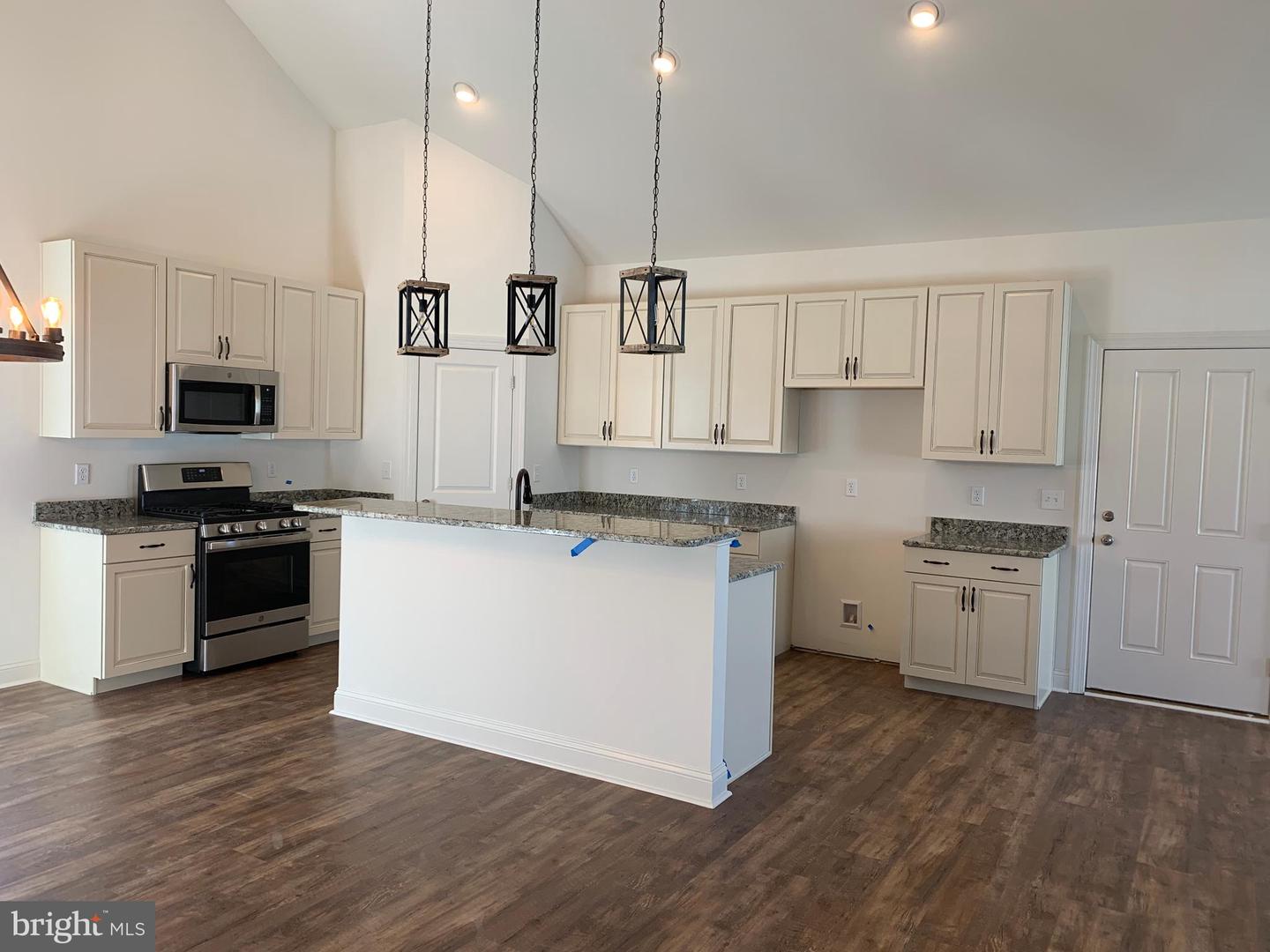530 Wheelmen St #4 Alton Property Photo 17