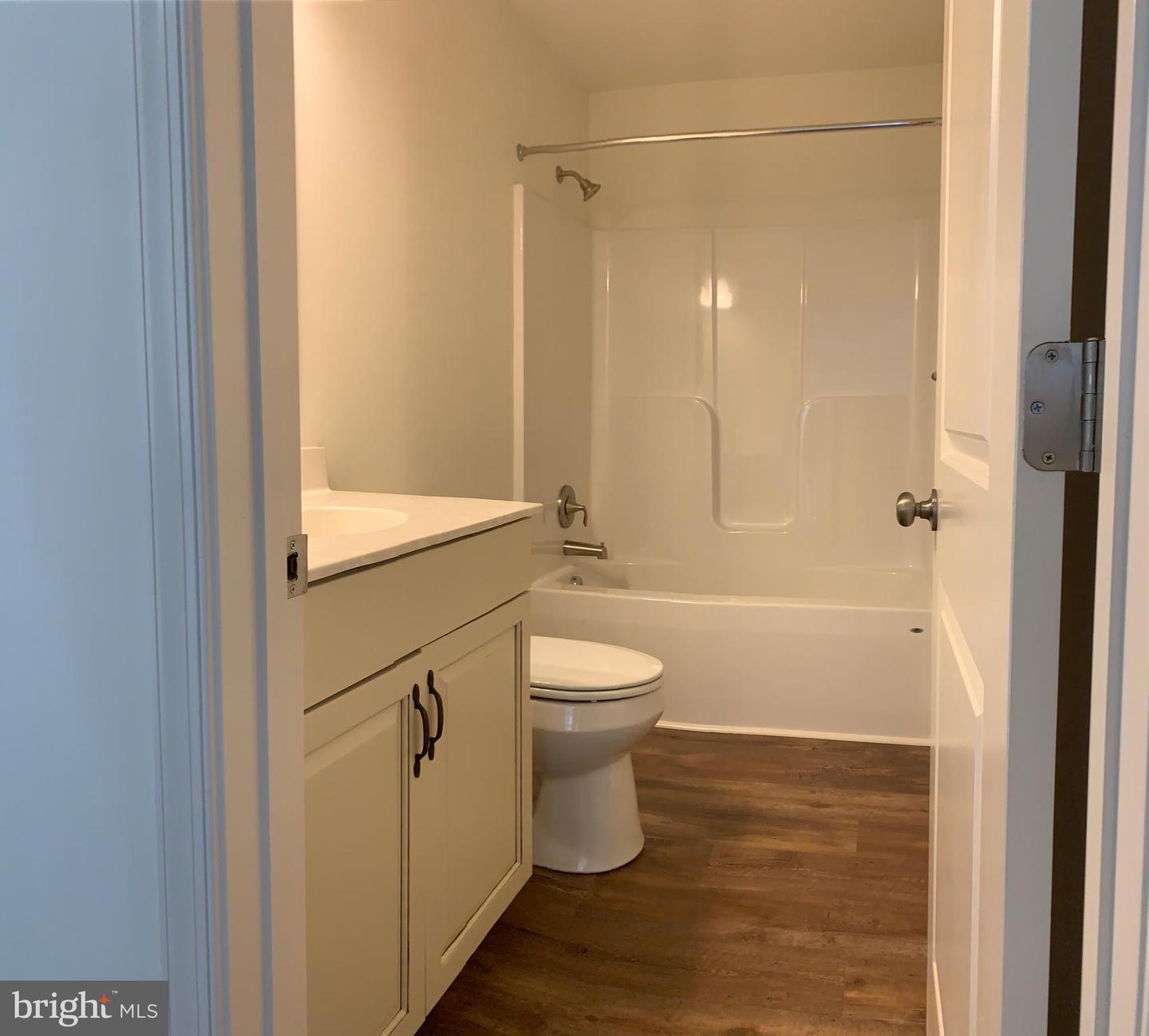 530 Wheelmen St #4 Alton Property Photo 21