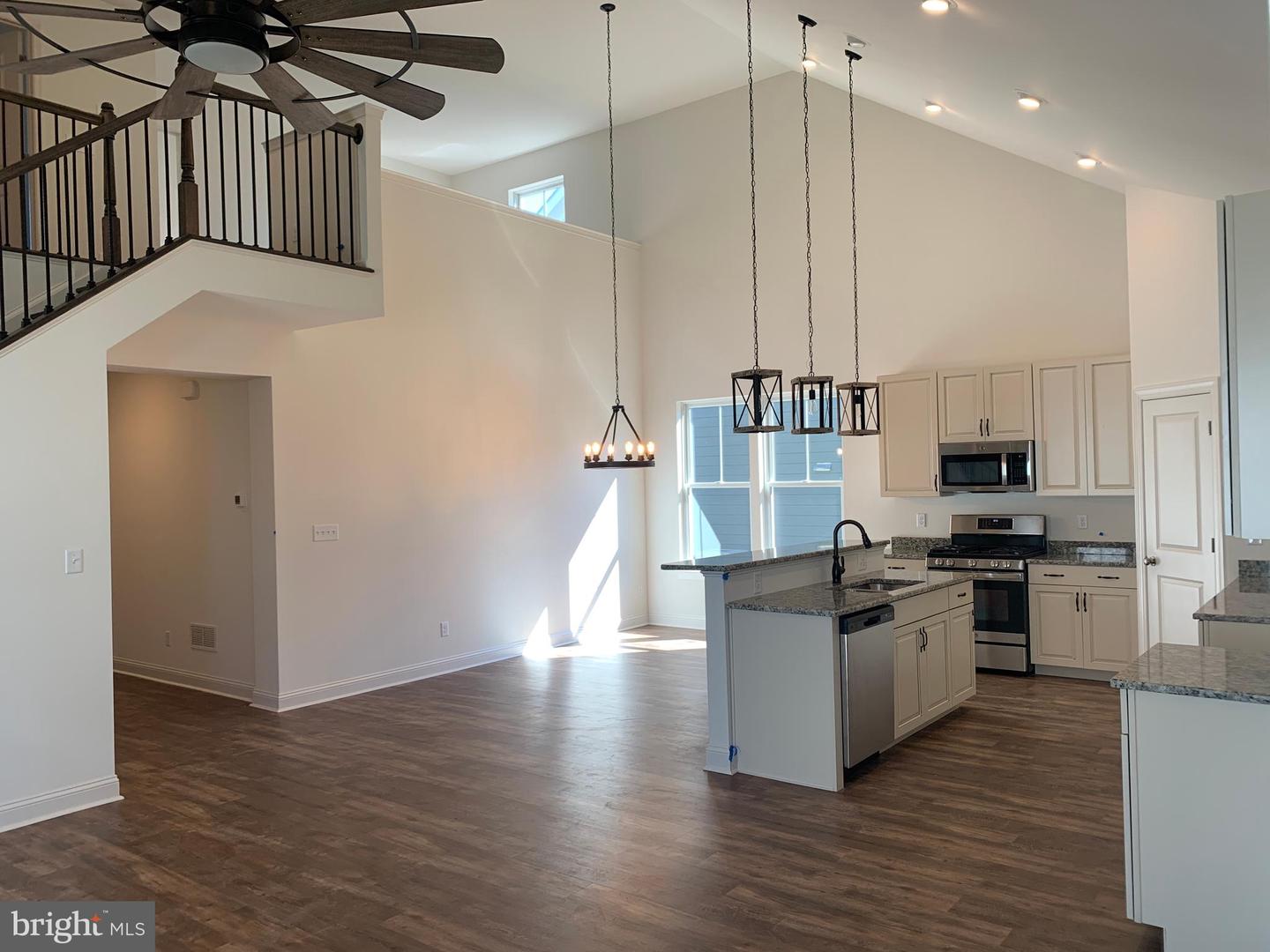 530 Wheelmen St #4 Alton Property Photo 23