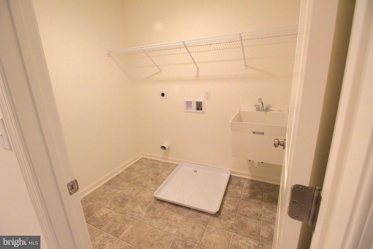 530 Wheelmen St #5 Chadwick Property Photo 32
