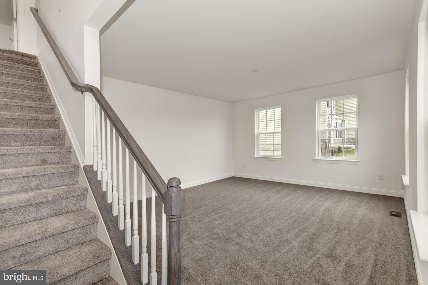 400 Rederick Ln #2 Oxford Property Photo 3