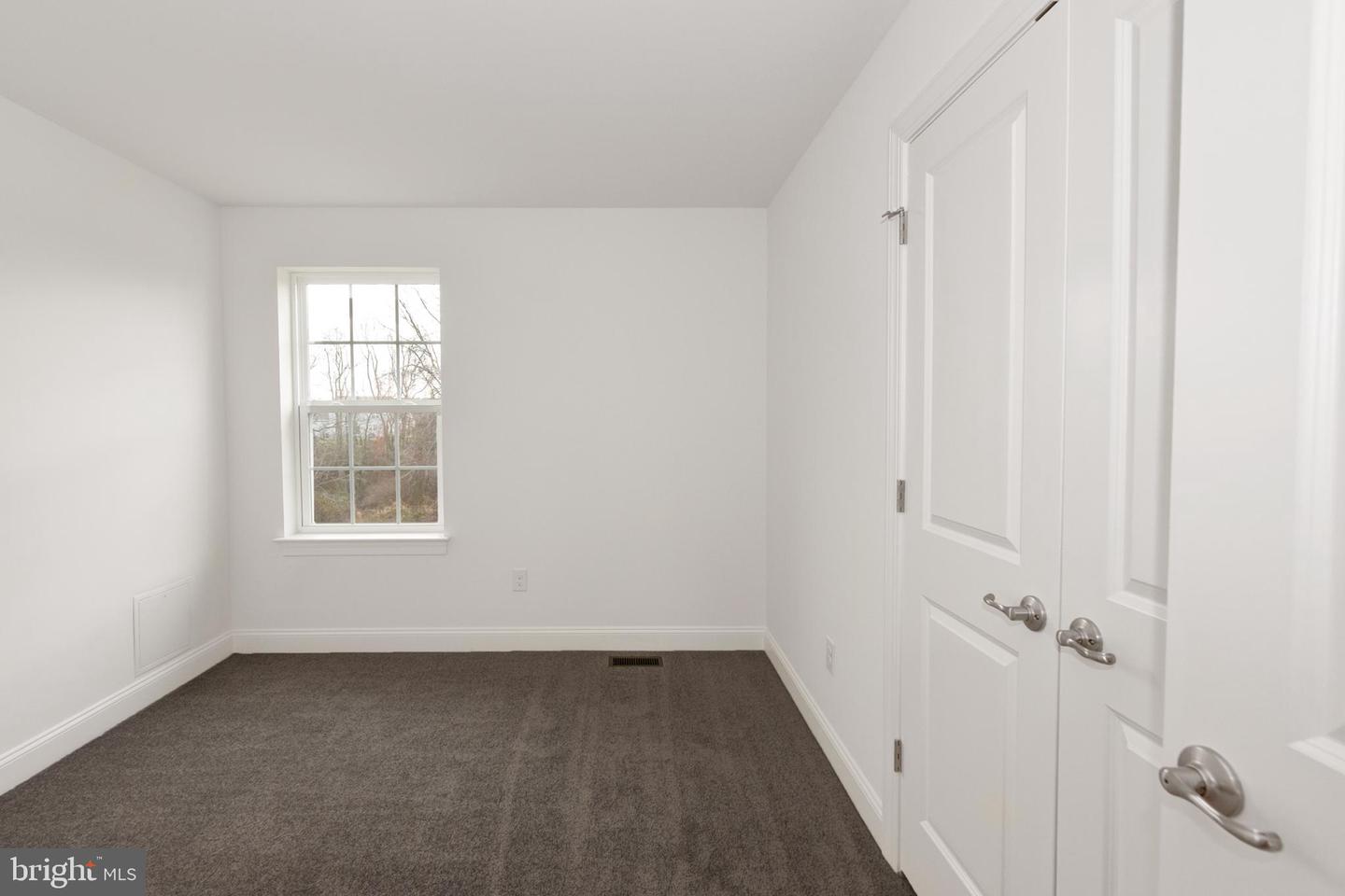 400 Rederick Ln #2 Oxford Property Photo 13