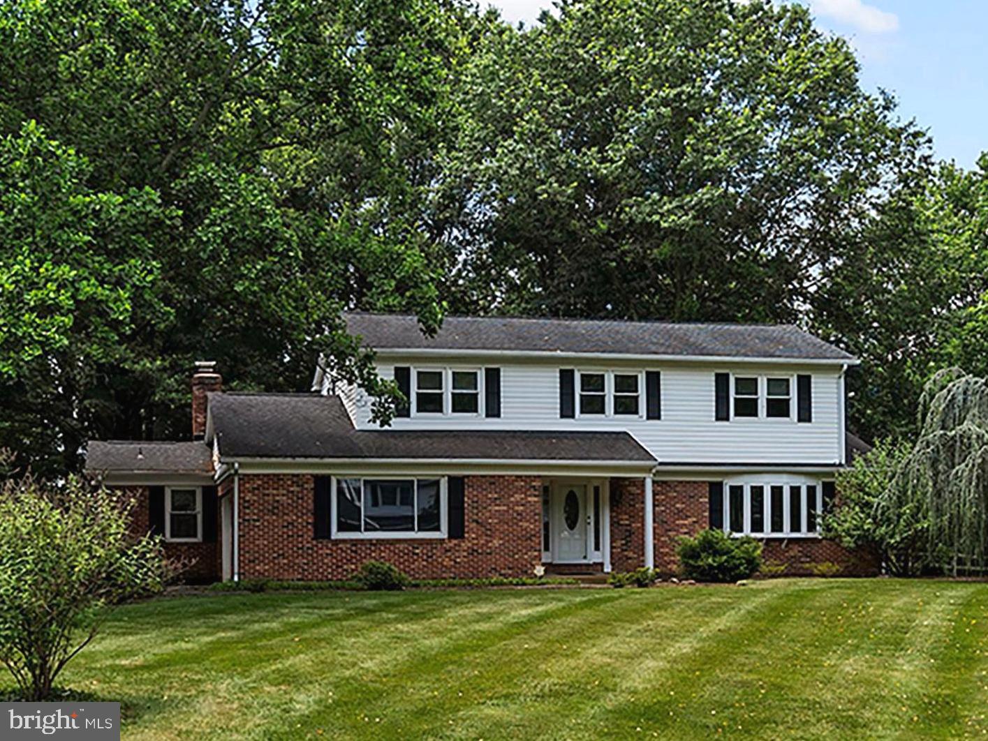 316 Caravel Dr Property Photo 3