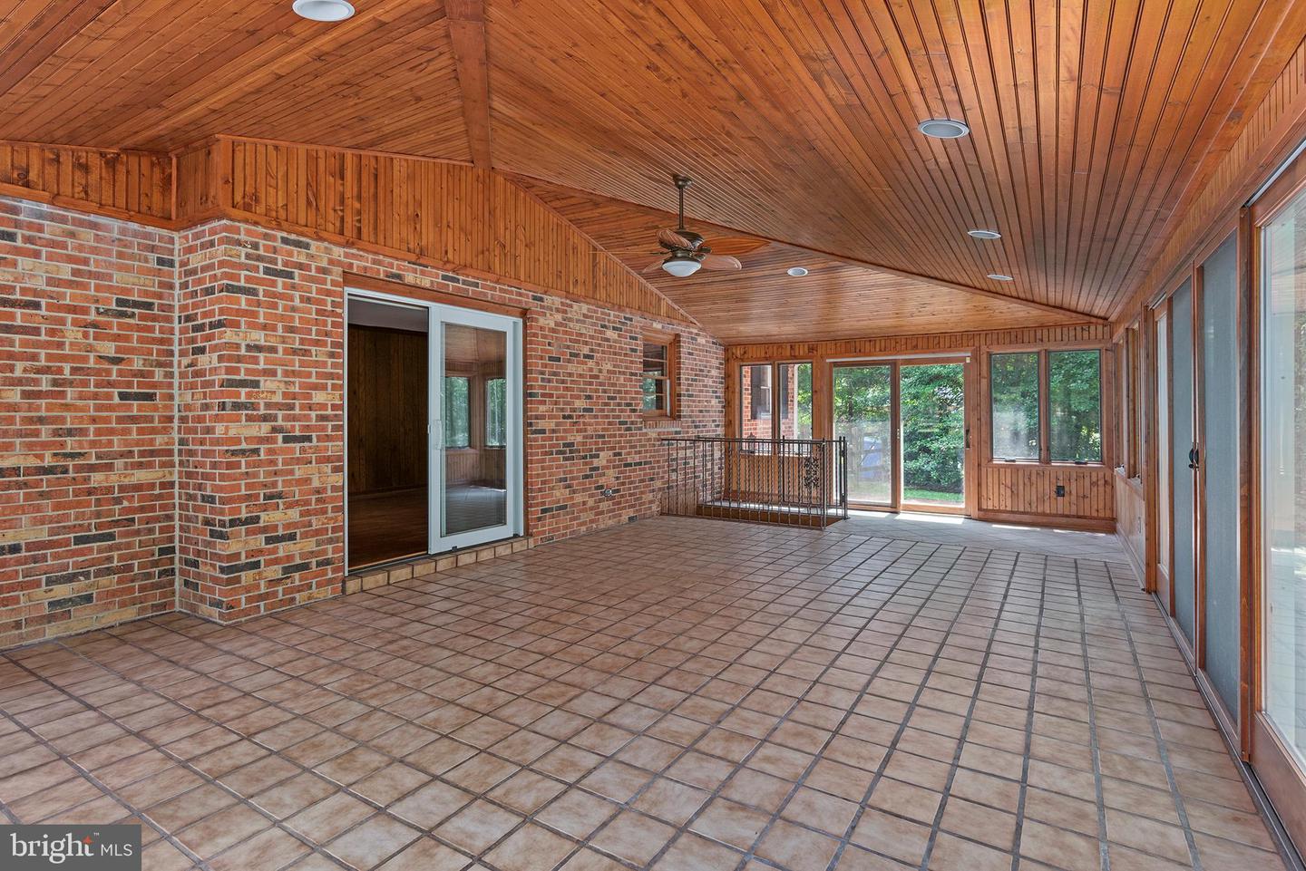316 Caravel Dr Property Photo 17