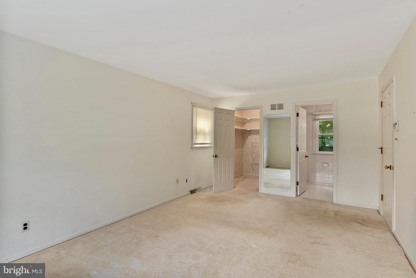 316 Caravel Dr Property Photo 21
