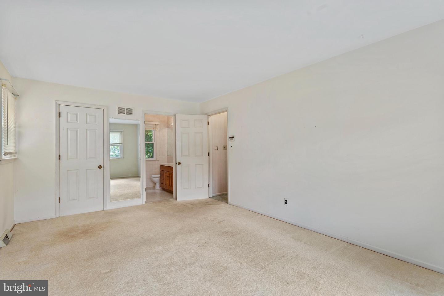 316 Caravel Dr Property Photo 23