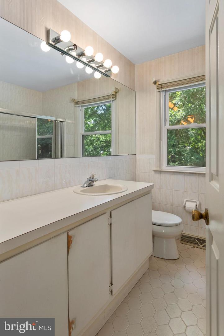 316 Caravel Dr Property Photo 25