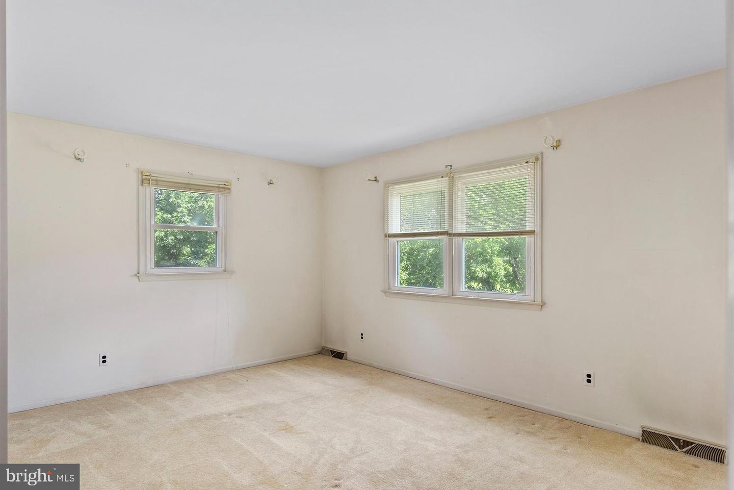 316 Caravel Dr Property Photo 27