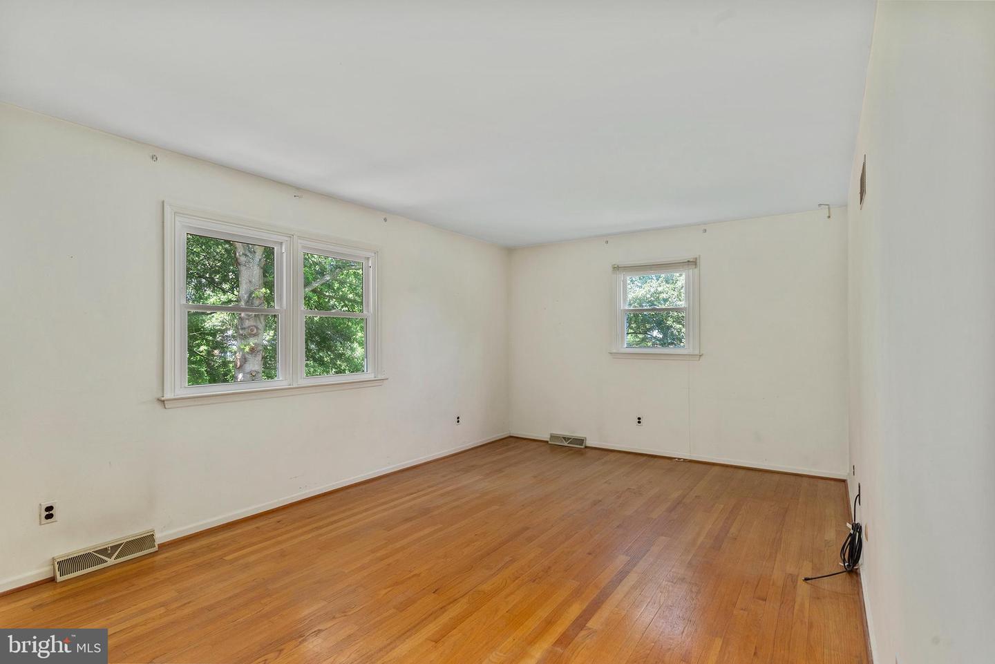 316 Caravel Dr Property Photo 29