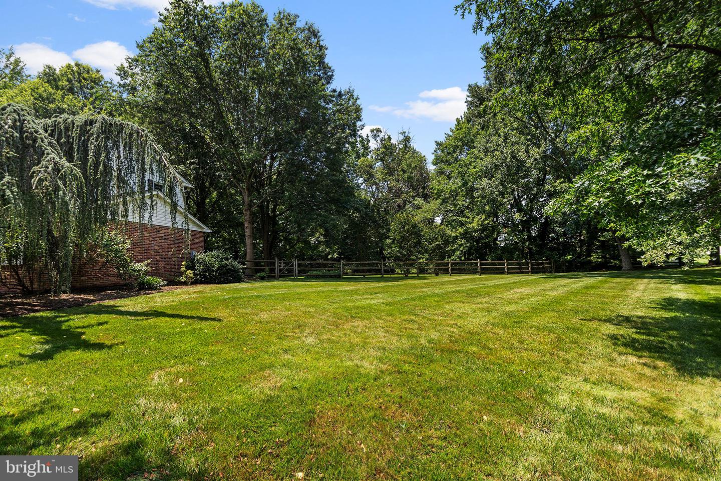 316 Caravel Dr Property Photo 40
