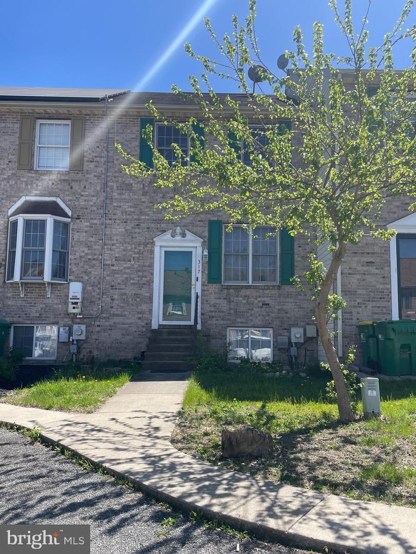 Picture of 317 GOLDSMITH LN