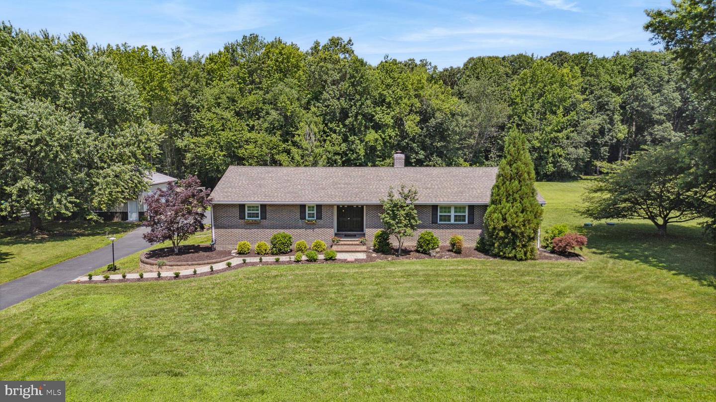 677 Old Porter Rd Property Photo 1