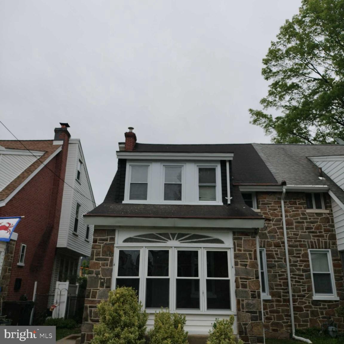 803 W 24TH Property Photo 1