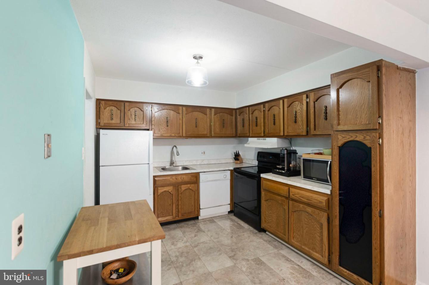 64-unit Welsh Tract Rd #c102 Property Photo 12