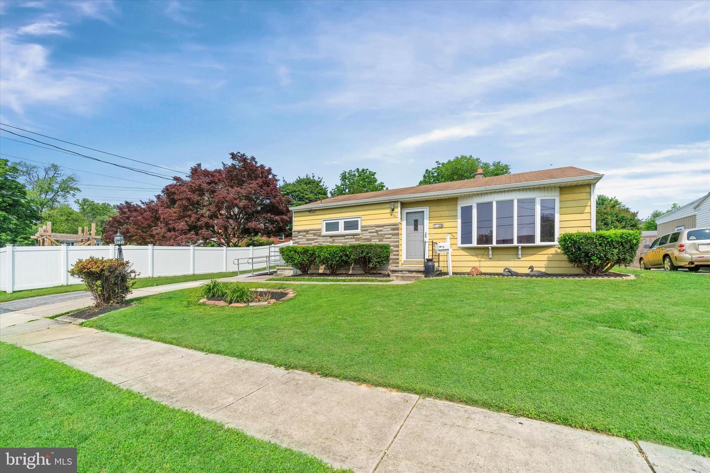 3704 Lafayette St Property Photo 1
